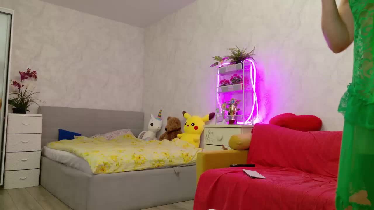 SimaGoldy Live Sex December 17, 2025