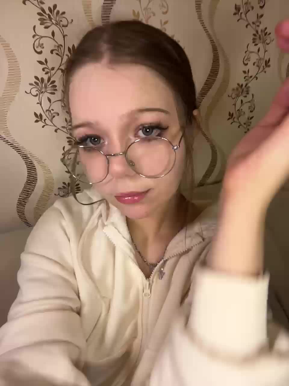 MelMooon Live Sex December 13, 2025