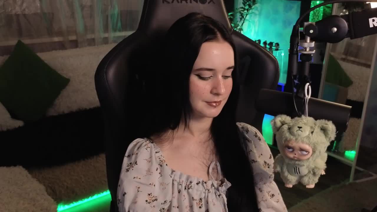 Kira_Li_Lime Live Sex December 13, 2025