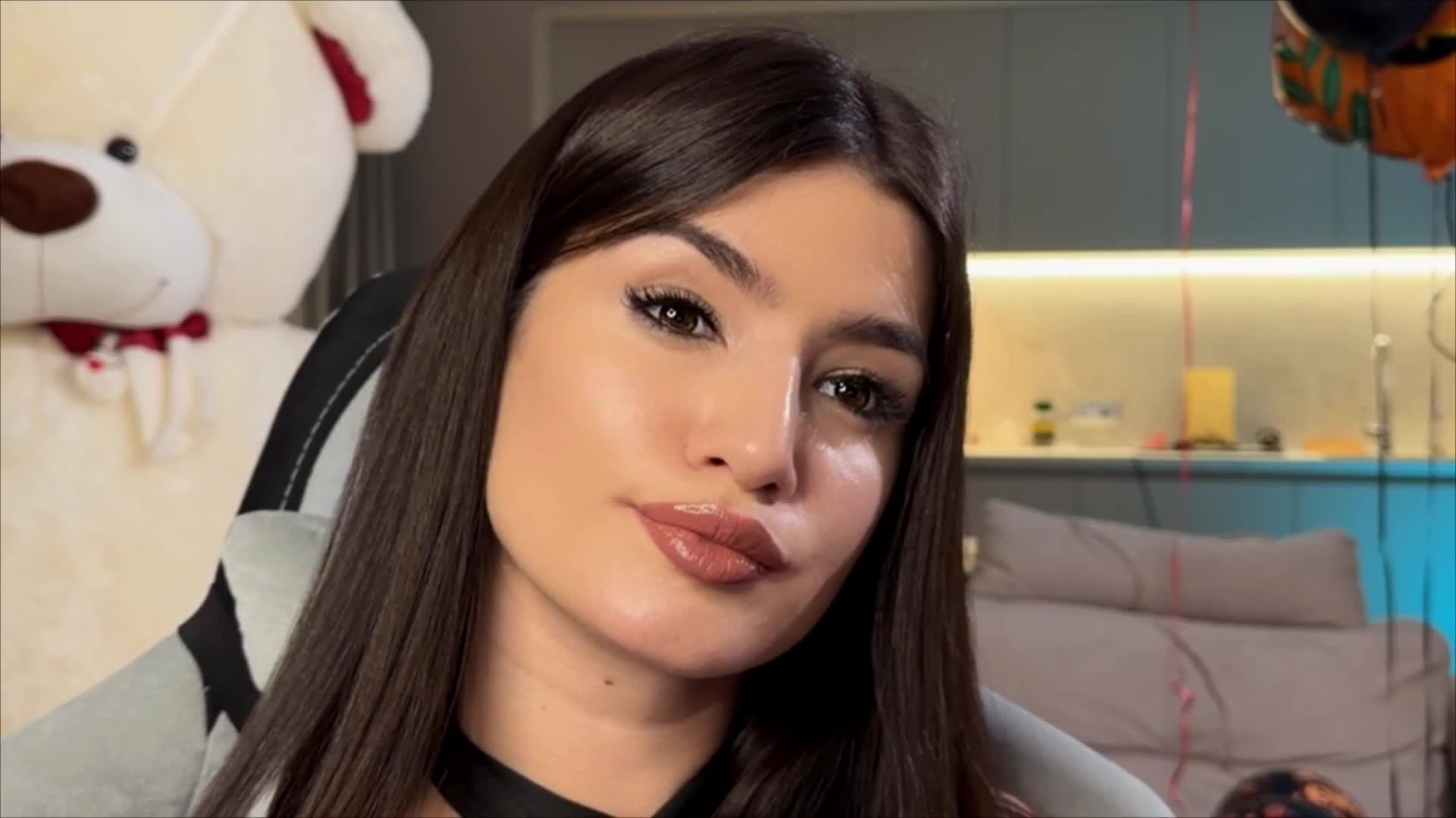 Sofi-Mi Live Sex December 15, 2025