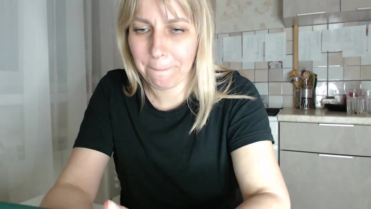 Karmella Live Sex December 13, 2025