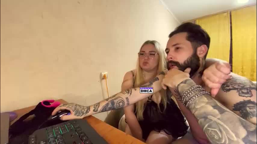 mike_and_anna_ Live Sex December 17, 2025