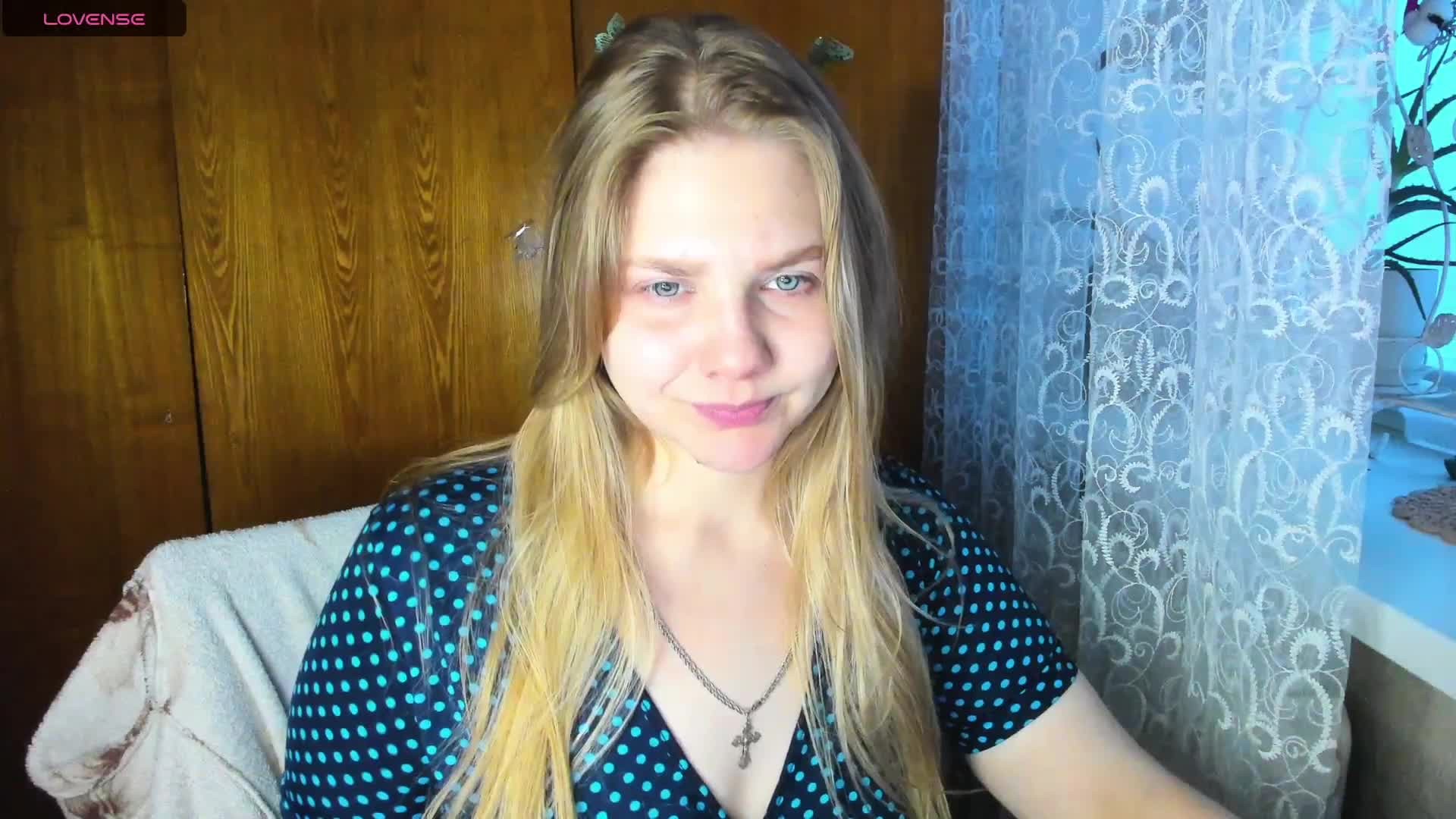 Emma-Frizea Live Sex December 13, 2025