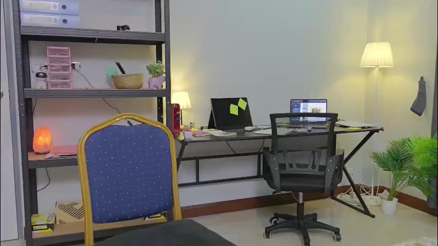 ellcrys Live Sex December 15, 2025