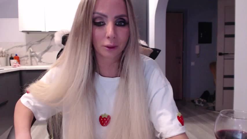 blondalina Live Sex December 17, 2025