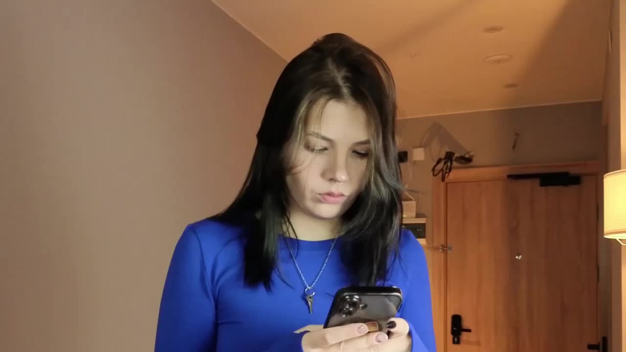 Anna-Darkness Live Sex December 13, 2025