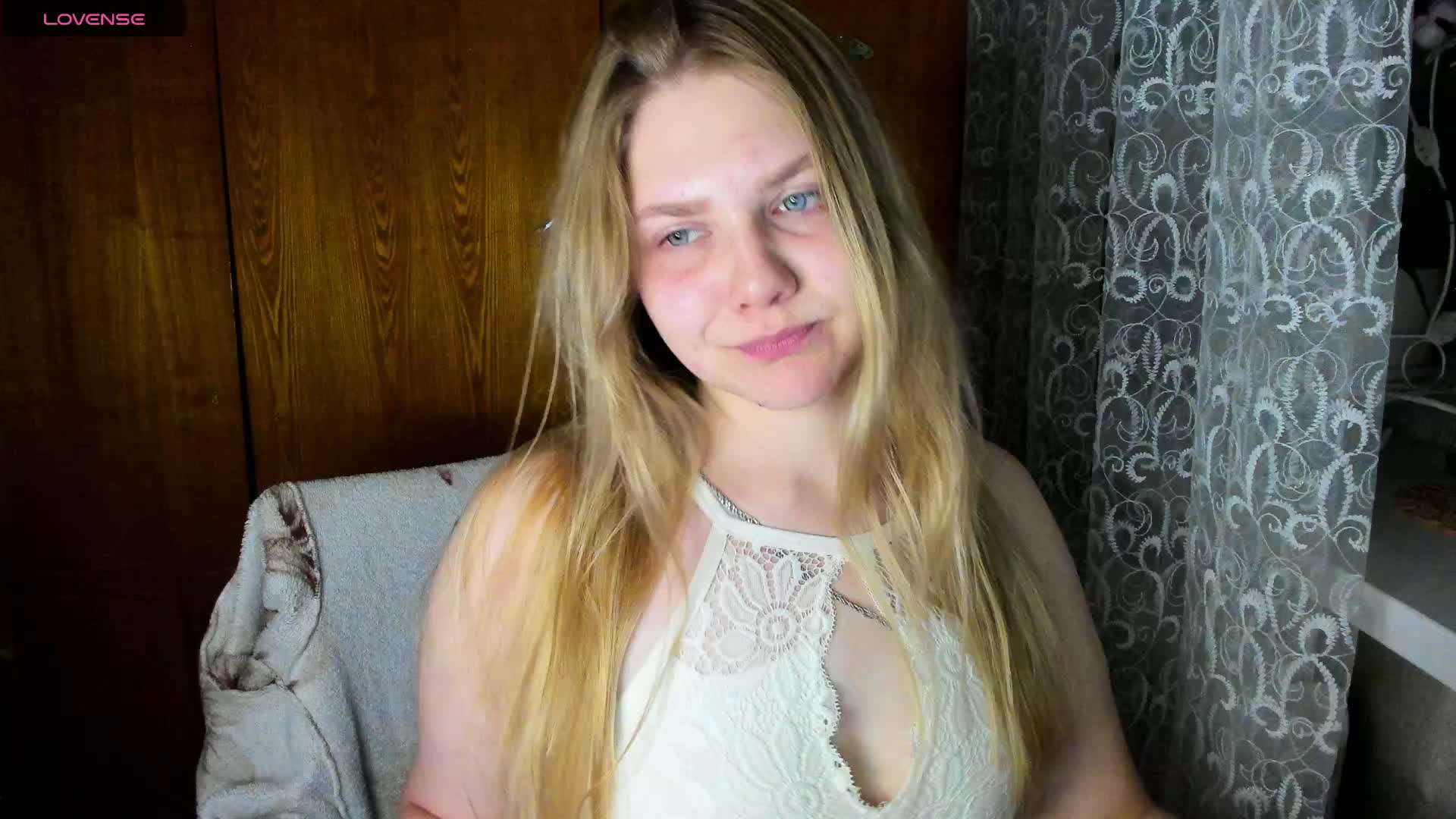 Emma-Frizea Live Sex December 13, 2025