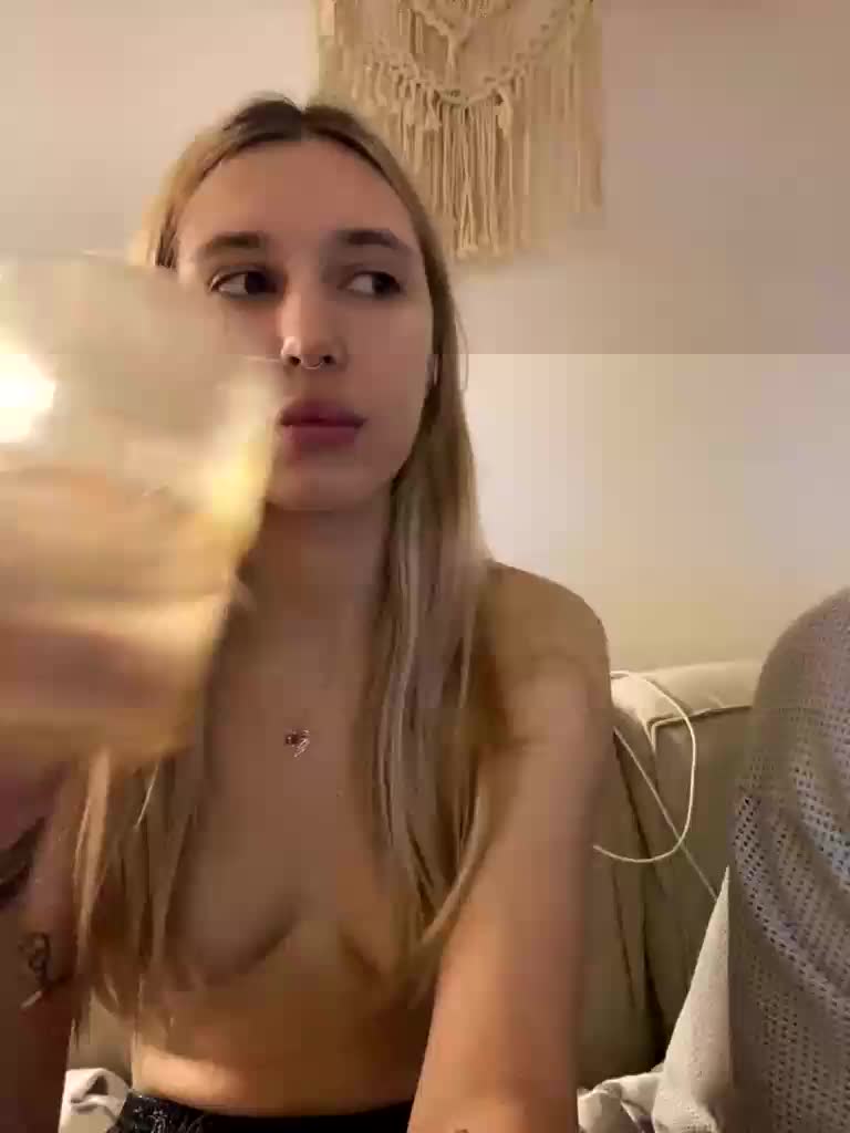 lina_wap Live Sex December 19, 2025