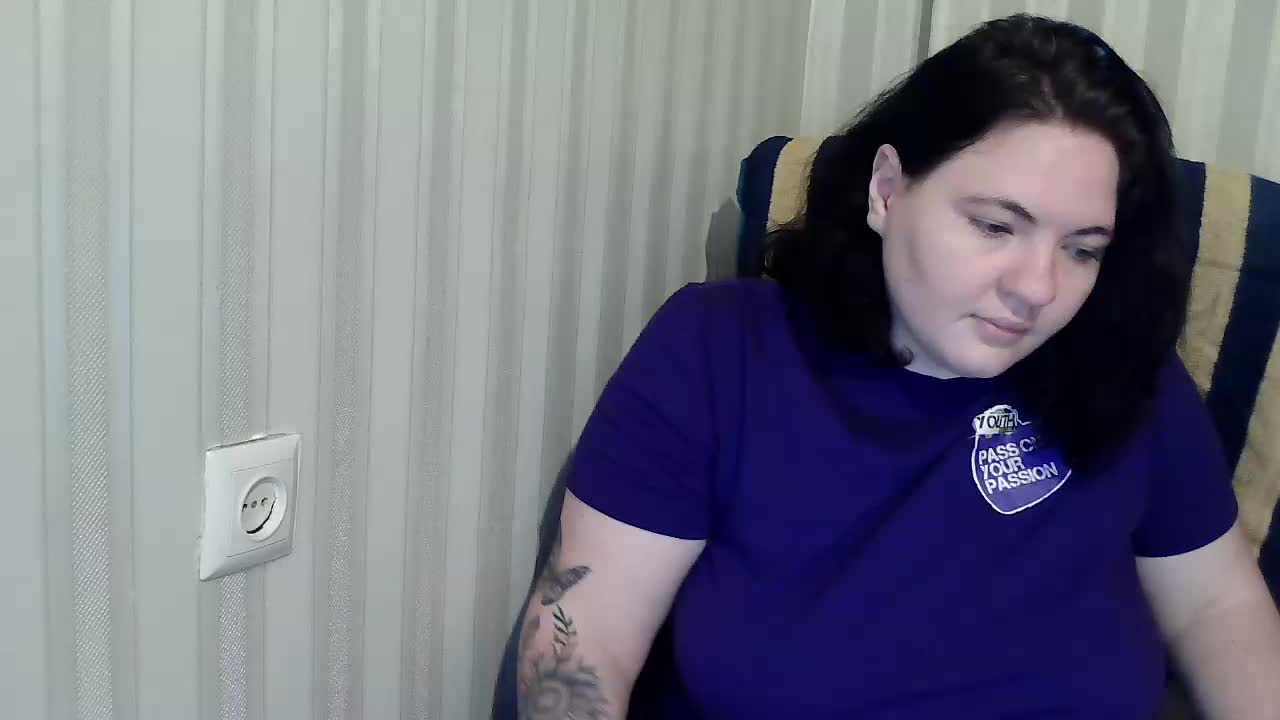 XLisaBlueX Live Sex December 13, 2025