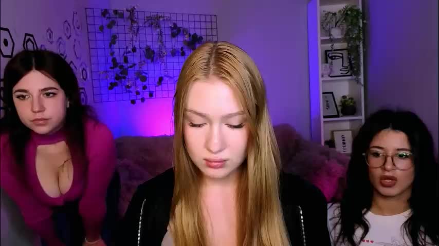 playful_sophie Live Sex December 17, 2025