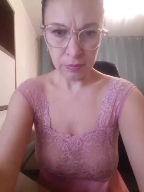 IriskaMai Live Sex December 14, 2025