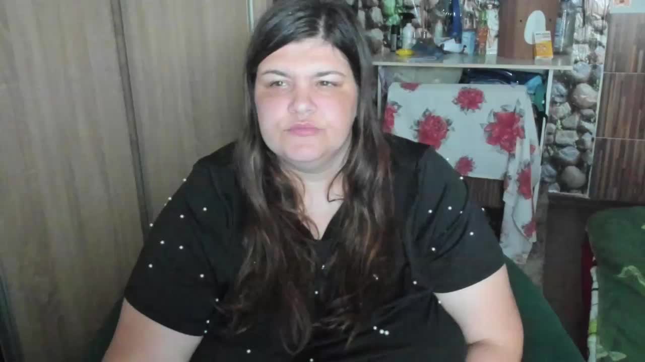 Ionysexylips69 Live Sex December 17, 2025