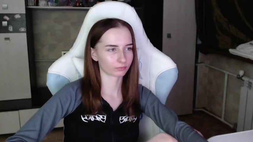 Cutti_Crystal Live Sex November 4, 2025