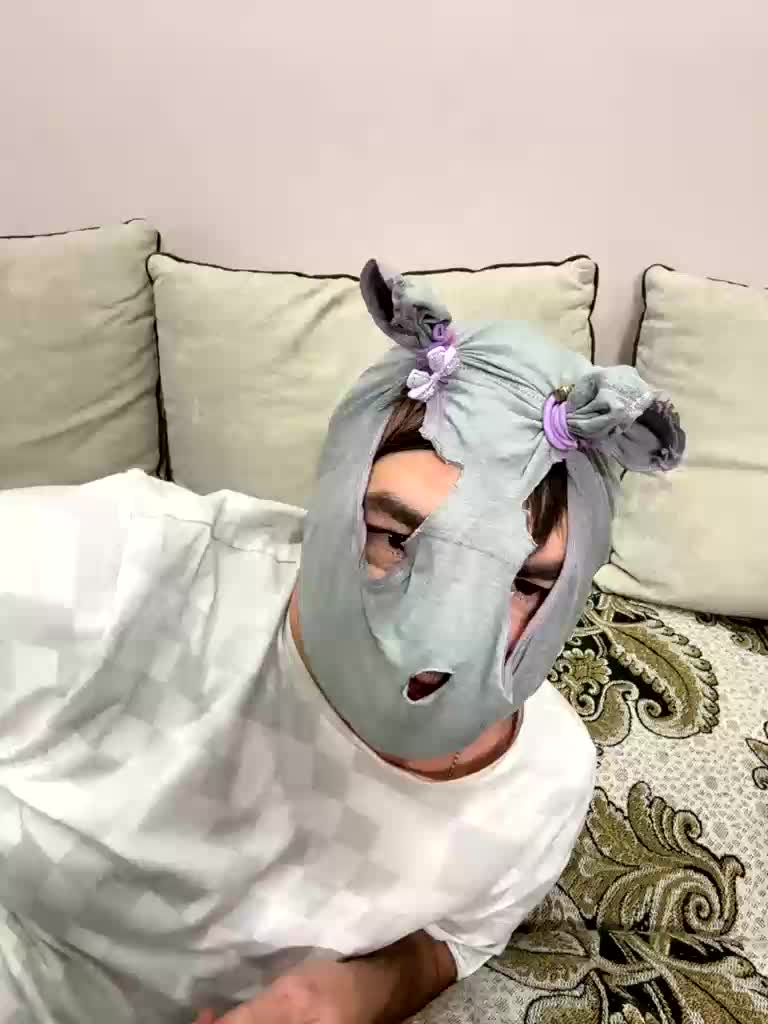 _Milashka_ Live Sex December 17, 2025