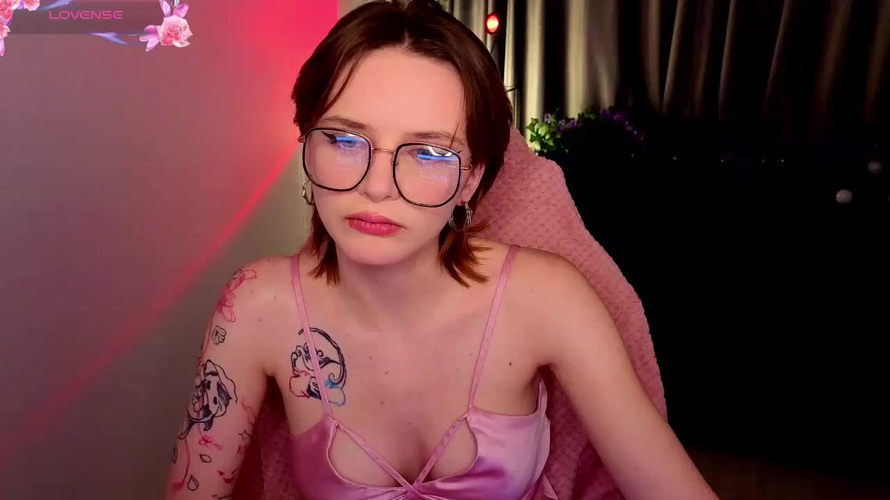 KiraMountrays Live Sex December 13, 2025