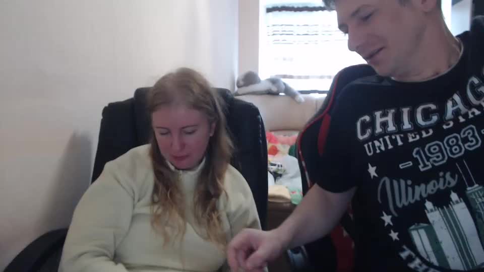 jenisandpeter Live Sex December 17, 2025