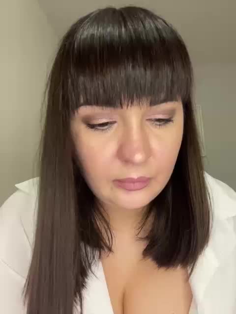 Alina-Milf Live Sex December 15, 2025