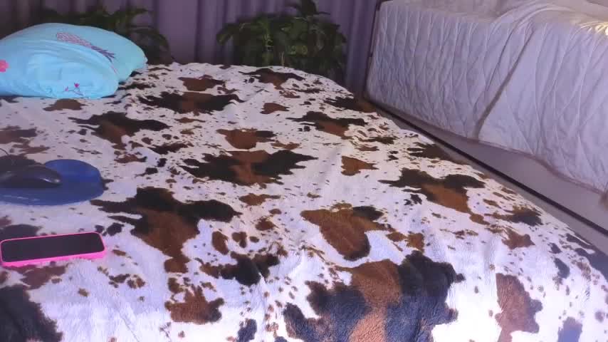 missnew2 Live Sex December 13, 2025