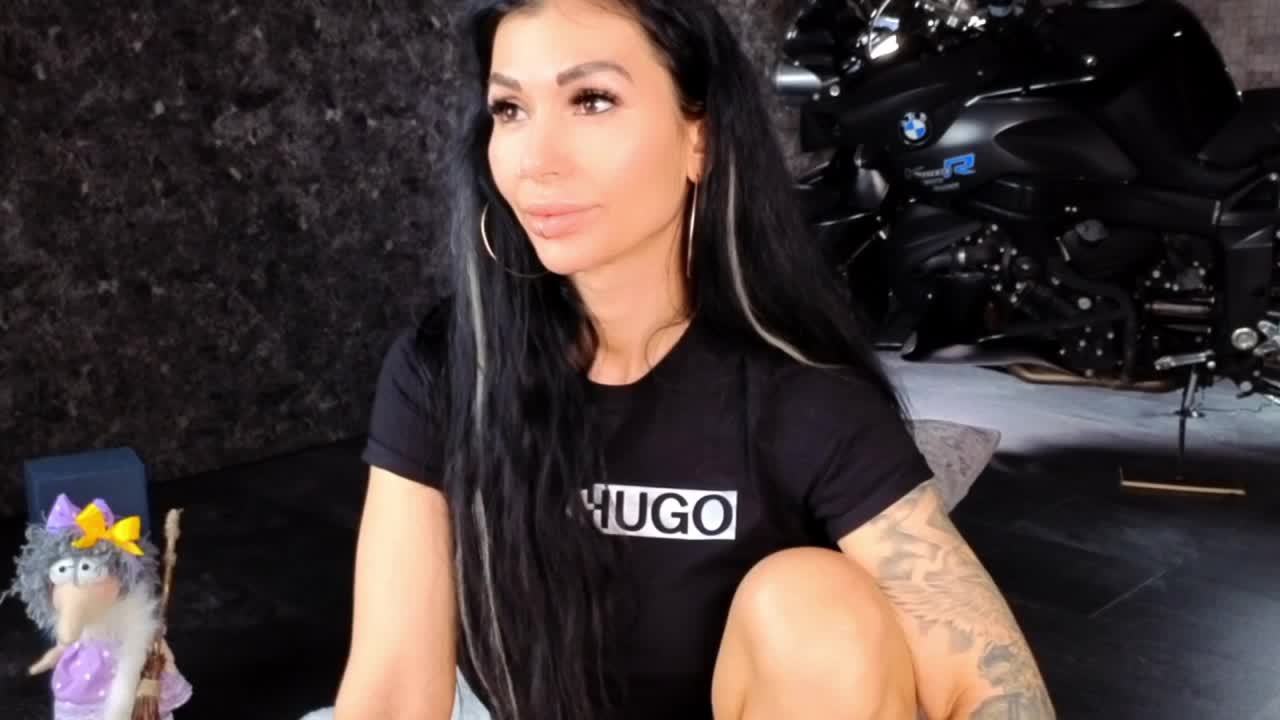 -BABAYAGA- Live Sex December 17, 2025