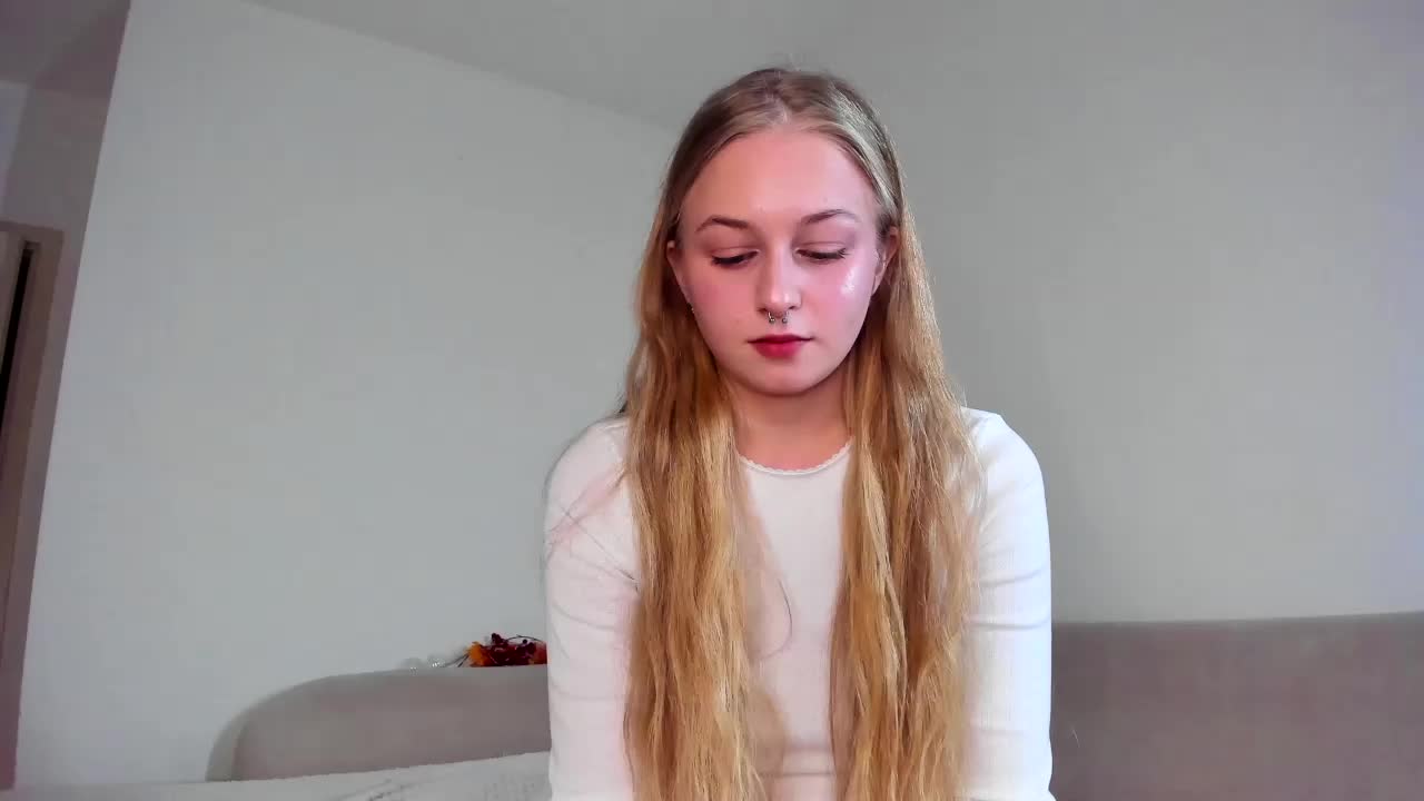 MiaMeowa Live Sex December 14, 2025