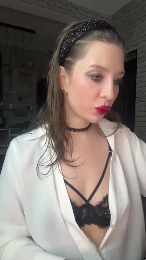 Melissa222Femdom Live Sex December 14, 2025