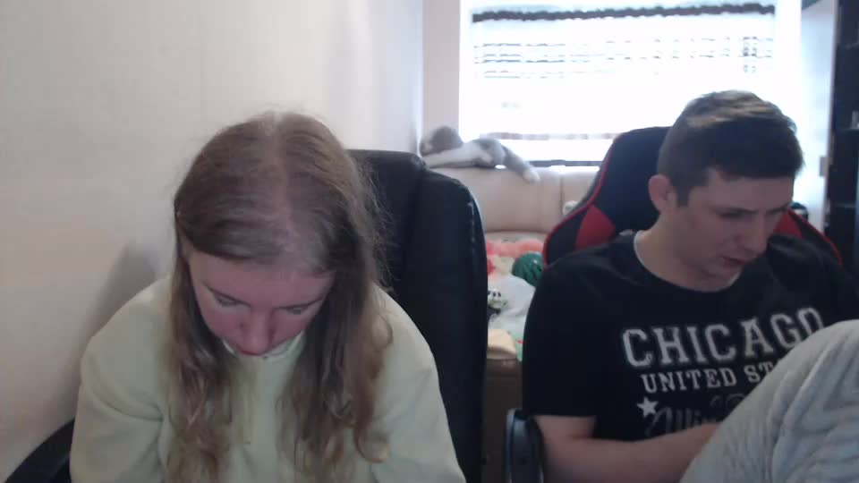 jenisandpeter Live Sex December 17, 2025
