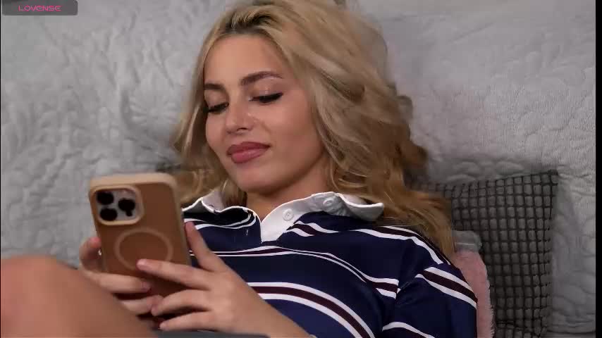 whitneyandrews Live Sex December 13, 2025