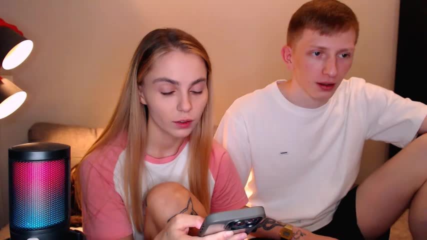 juliaanddima Live Sex December 17, 2025