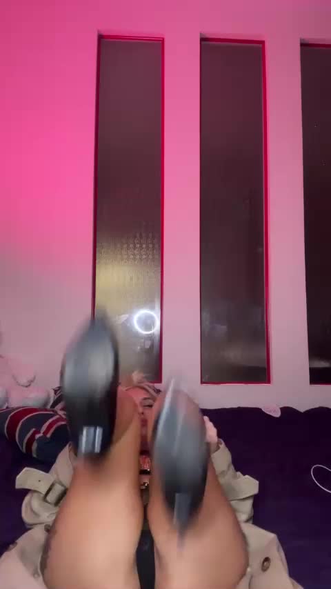 Tvoyasamka77 Live Sex December 13, 2025