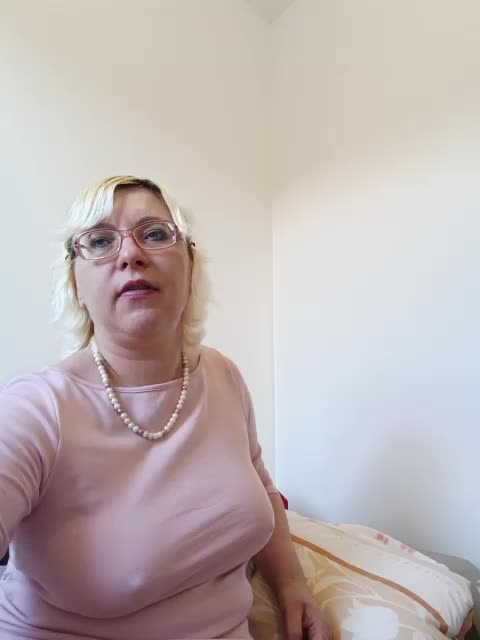 Vika211 Live Sex December 17, 2025