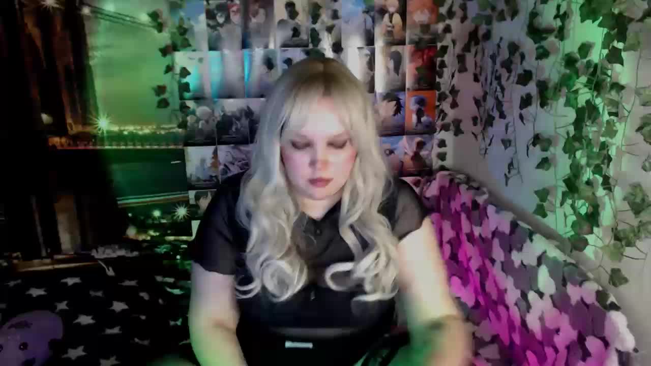 miss-kapriz-love Live Sex December 12, 2025