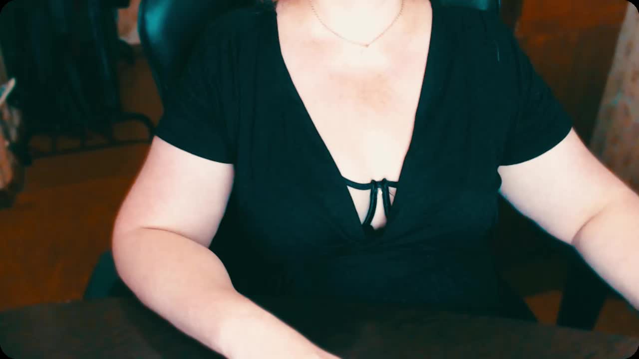 Alisa1917 Live Sex December 14, 2025