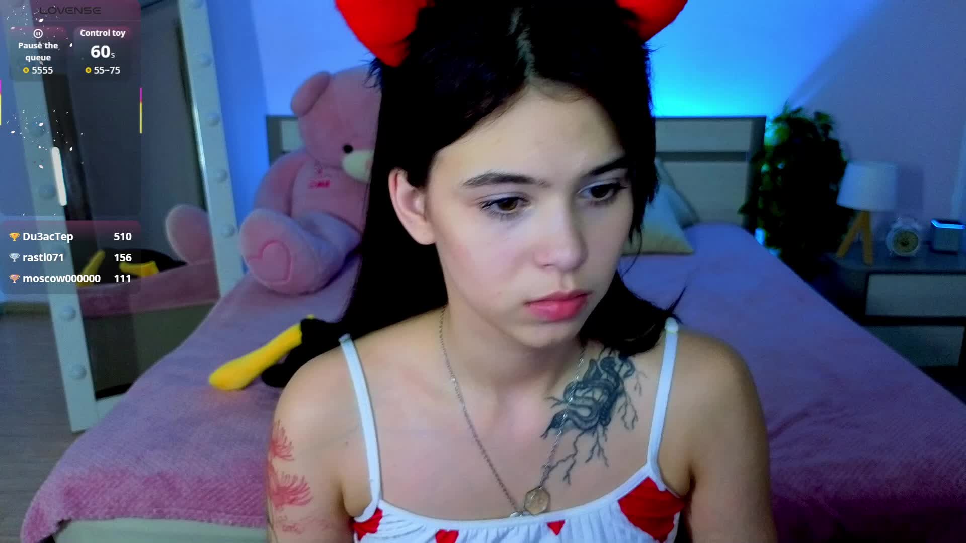 CoralineJones Live Sex December 17, 2025