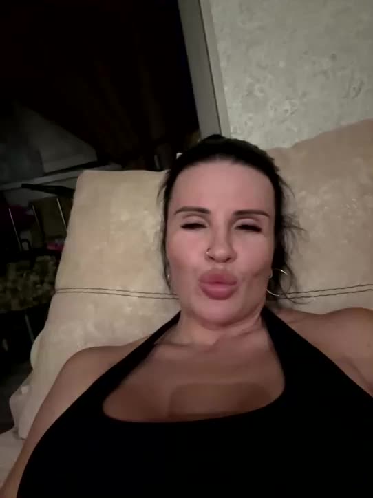 VampIrina11 Live Sex December 14, 2025