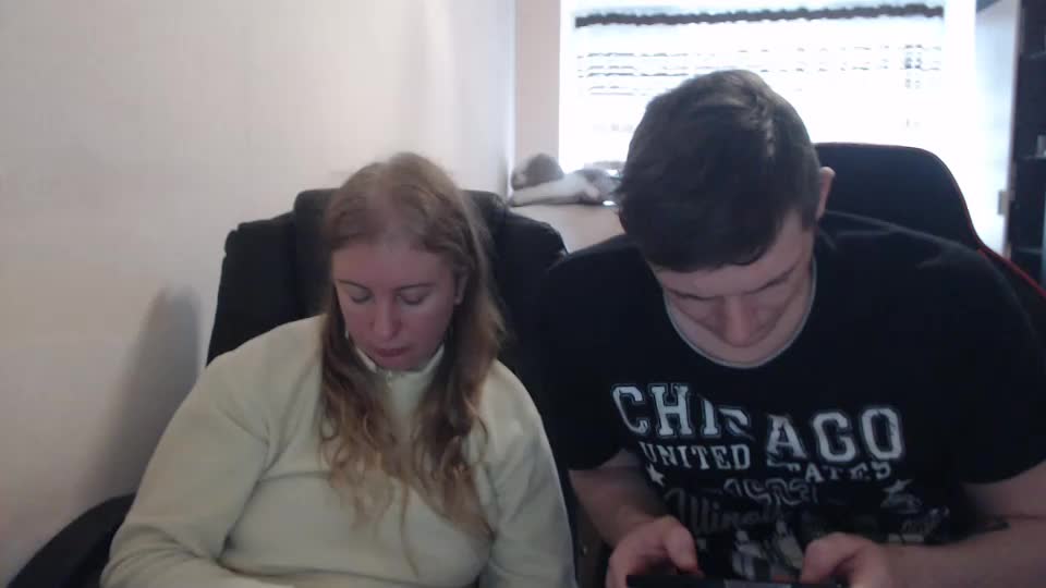 jenisandpeter Live Sex December 17, 2025
