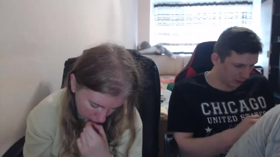 jenisandpeter Live Sex December 17, 2025