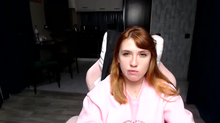 Reginasmilee Live Sex December 17, 2025