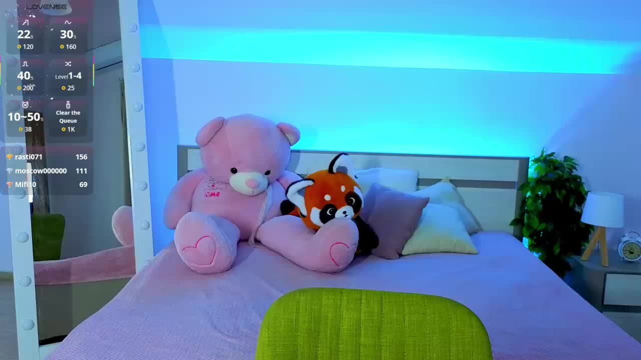 CoralineJones Live Sex December 17, 2025