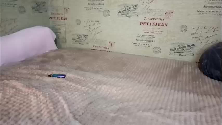 emi_less Live Sex December 12, 2025