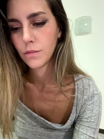 nicole_98 Live Sex December 14, 2025