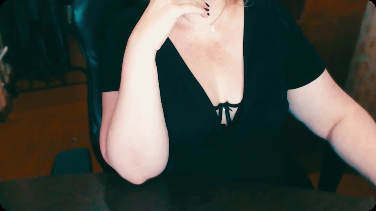 Alisa1917 Live Sex December 14, 2025