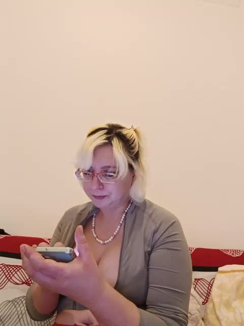 Vika211 Live Sex December 17, 2025