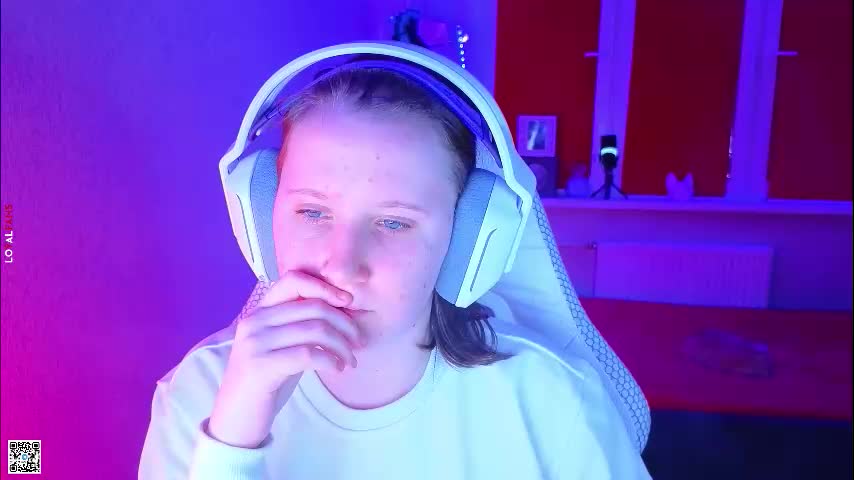 moon_avengers Live Sex December 13, 2025