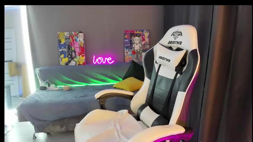 keyli_ink Live Sex December 13, 2025