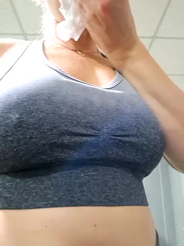 _U_DreaM_ Live Sex December 12, 2025