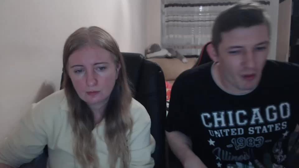 jenisandpeter Live Sex December 17, 2025