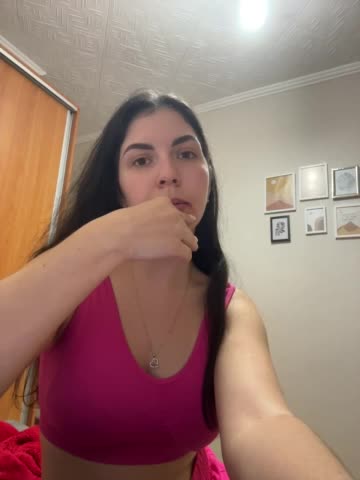 Vika19981 Live Sex December 14, 2025