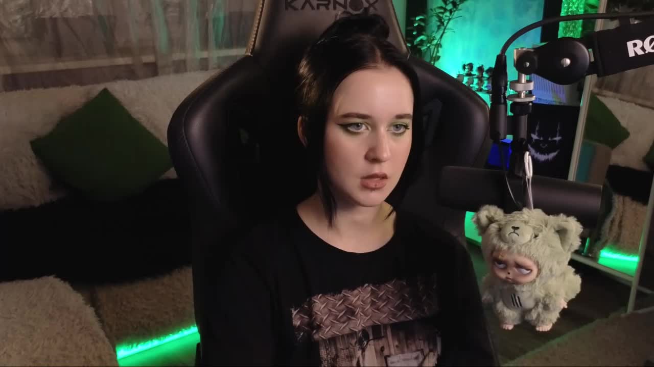 Kira_Li_Lime Live Sex December 13, 2025