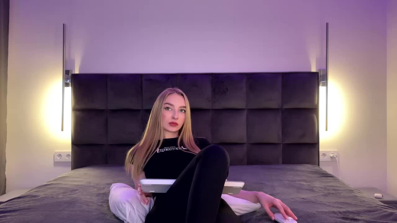 DiamondLily Live Sex December 13, 2025