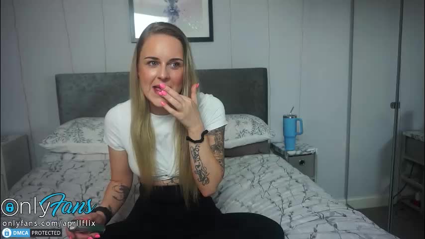 april_flix Live Sex December 12, 2025